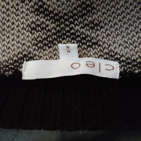 Woman's cardigan - Picture 3 of 5